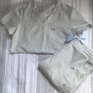 Figs XS Top, ST Bottom Extra Space Grey Scrubs